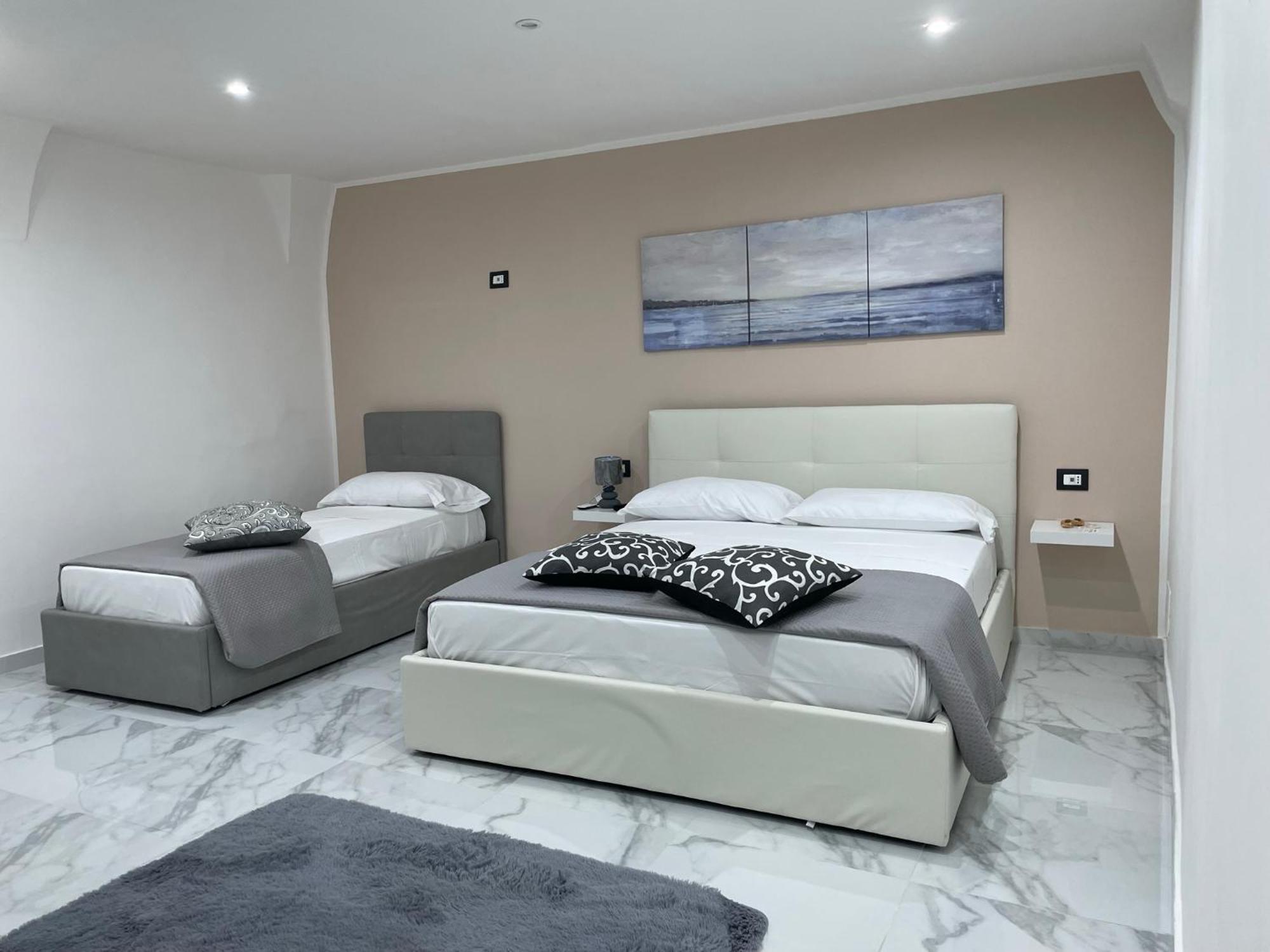 Ludben House Hotel Nápoly Kültér fotó